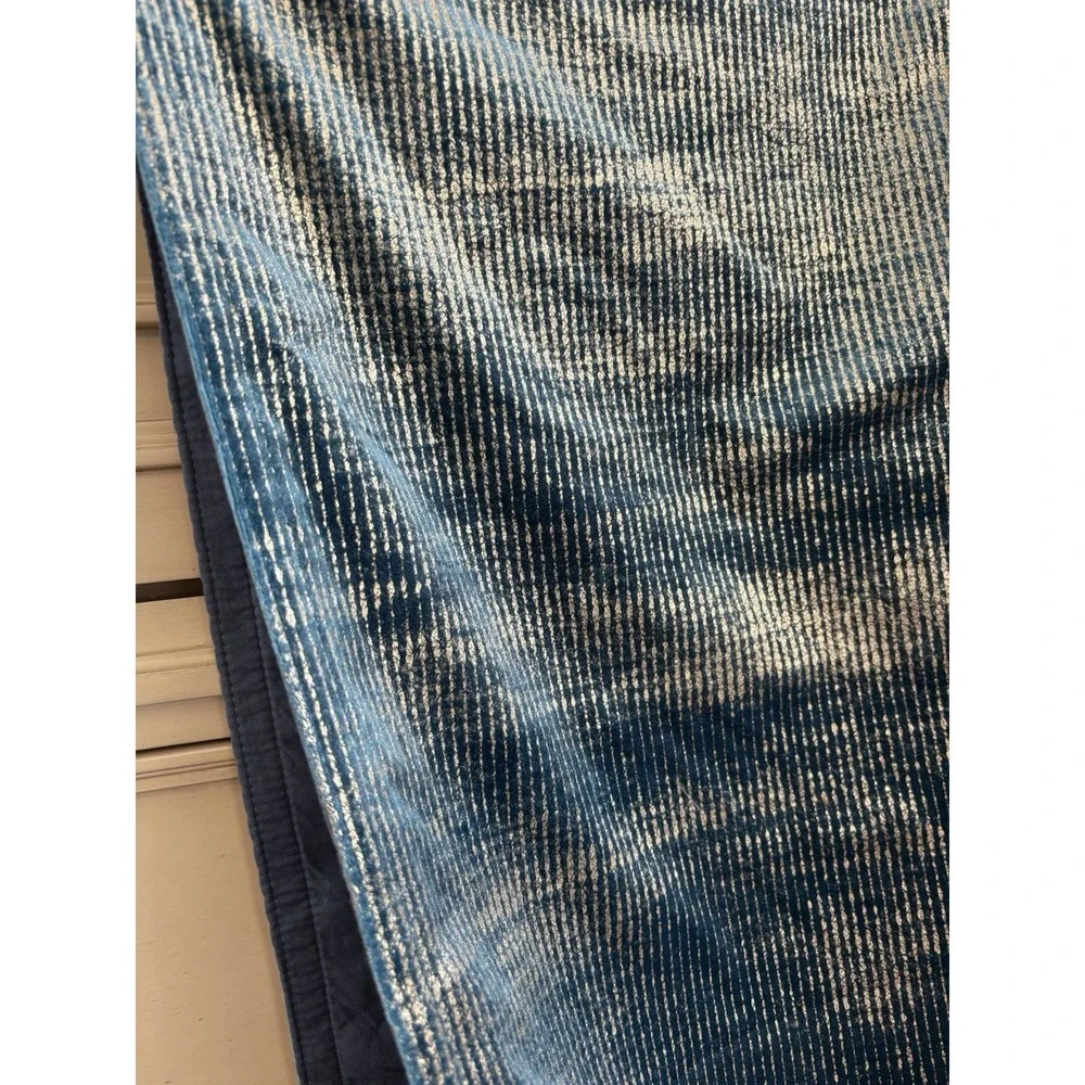Celebrity Home Navy Blue Gold Velvet Table Runner NWT 16